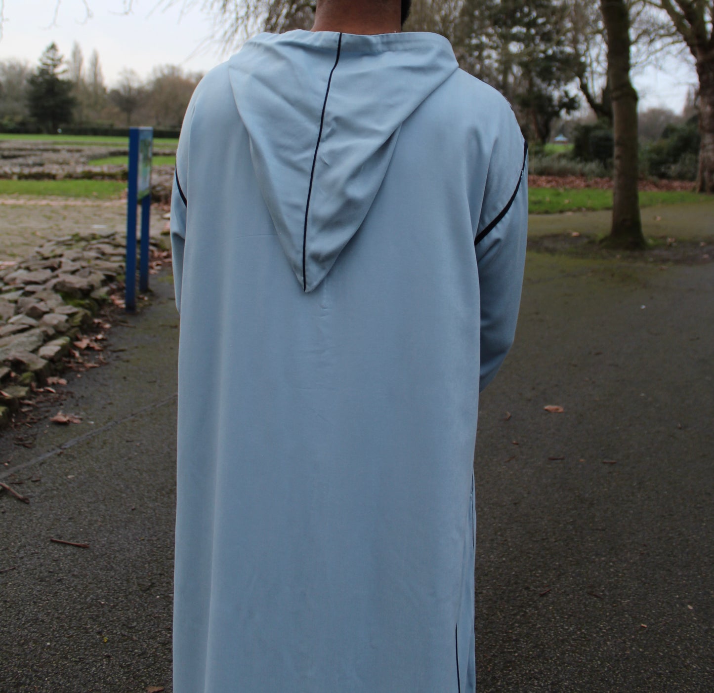 LIGHT BLUE HOODED MOROCCAN DJELLABA