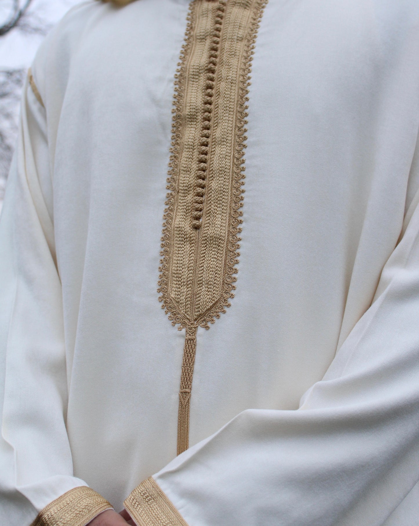 WHITE & GOLD HOODED MOROCCAN DJELLABA - SULTAN'S COLLECTION